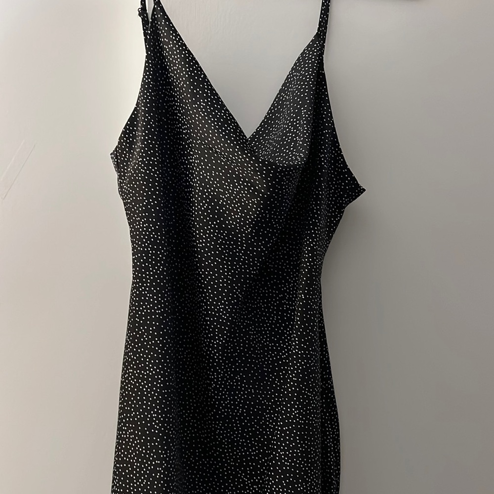 URBAN OUTFITTERS dotted slip dress